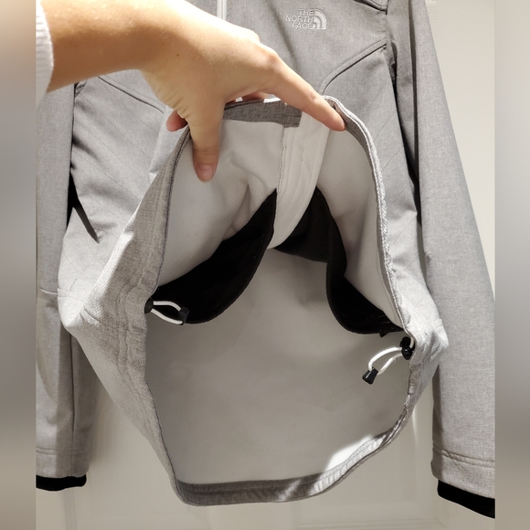 The North Face Jacket - Picture 5 of 12